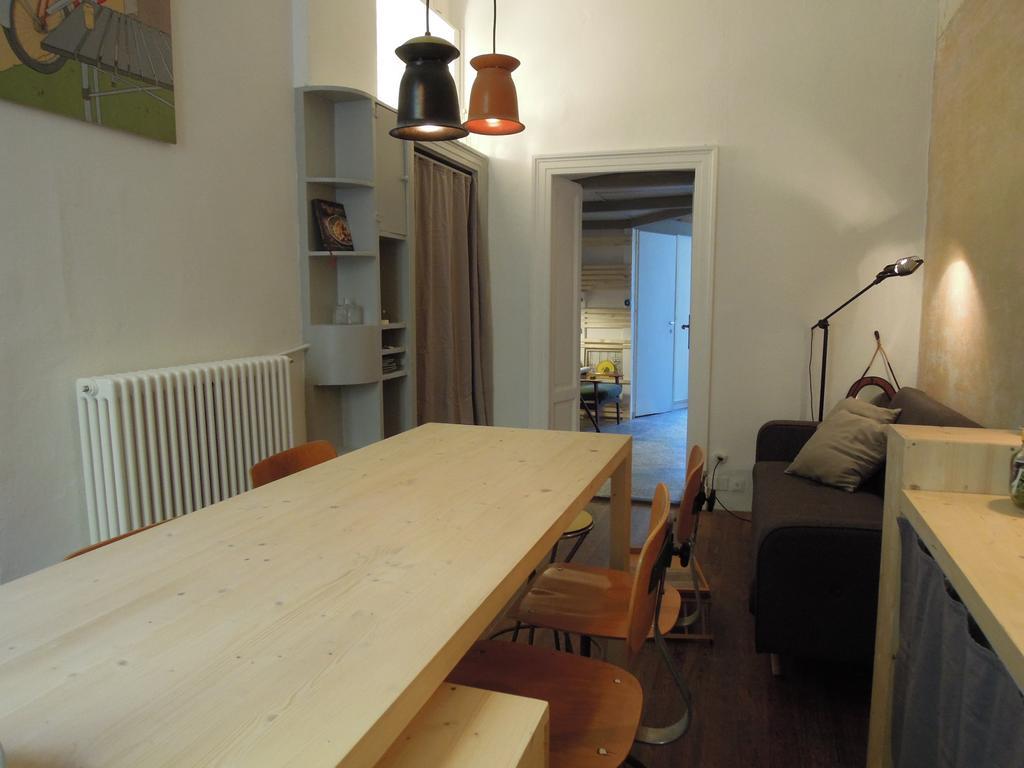 V12 Design Apartments — Photos 3